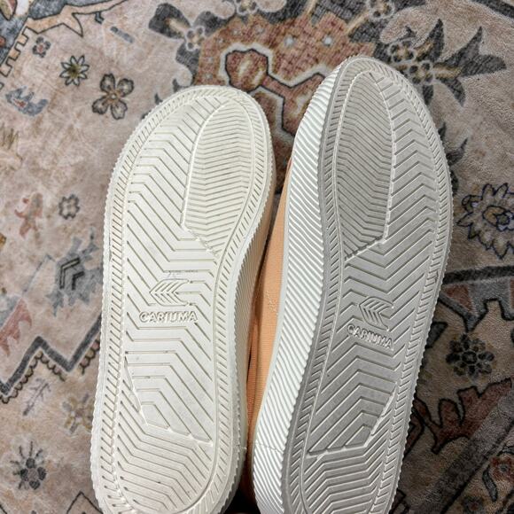 Cariuma Pantone Peach Fuzz Canvas Sneakers OCA Low US Women's 8 Shoes Walking - Picture 11 of 11